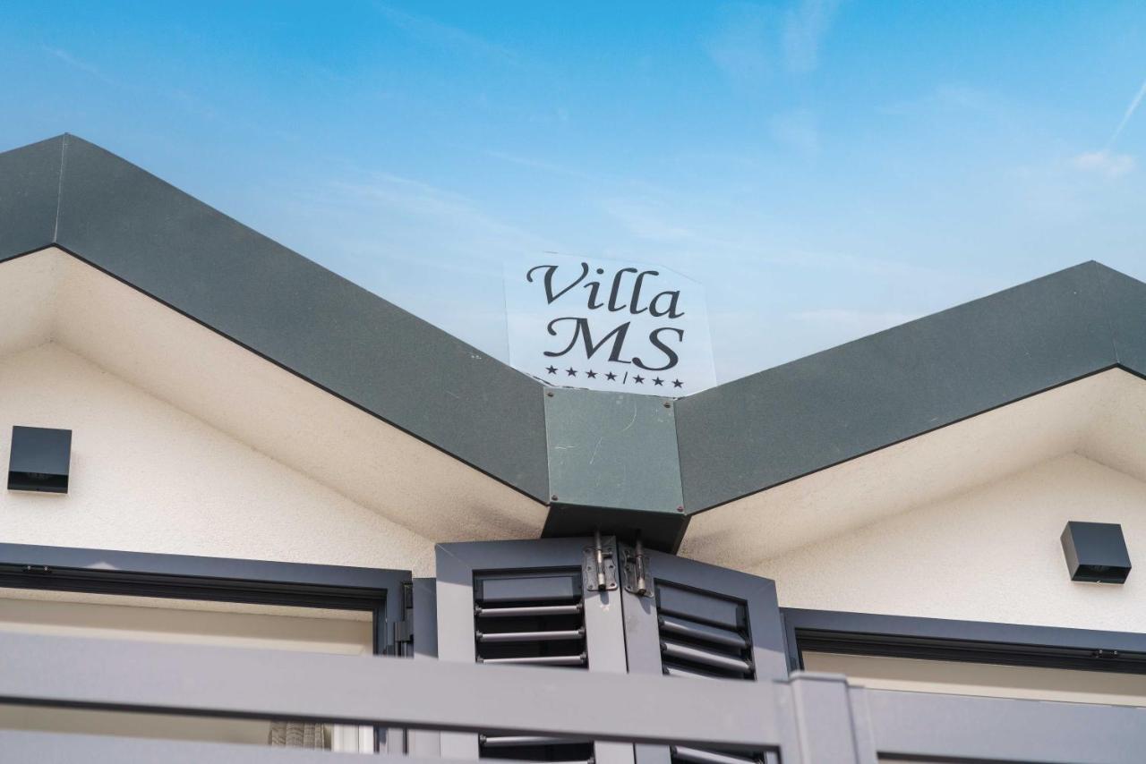 Vila Ms2 Lägenhet Tribalj Exteriör bild